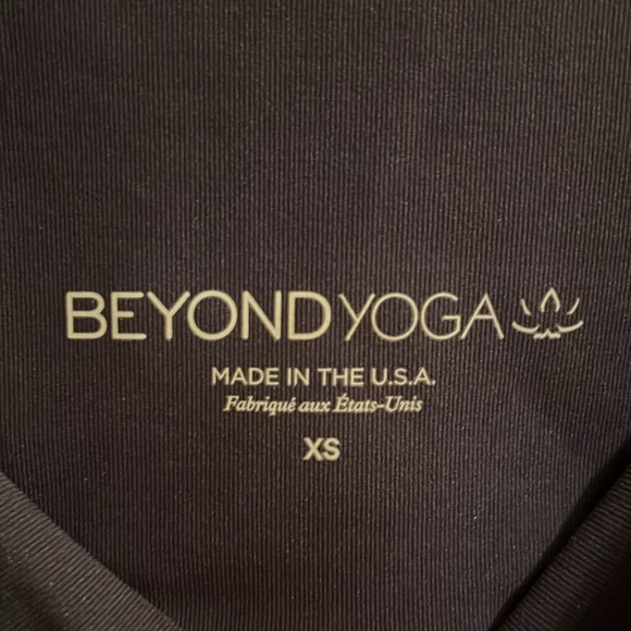 Beyond Yoga Navy Floral Leggings - Picture 6 of 7